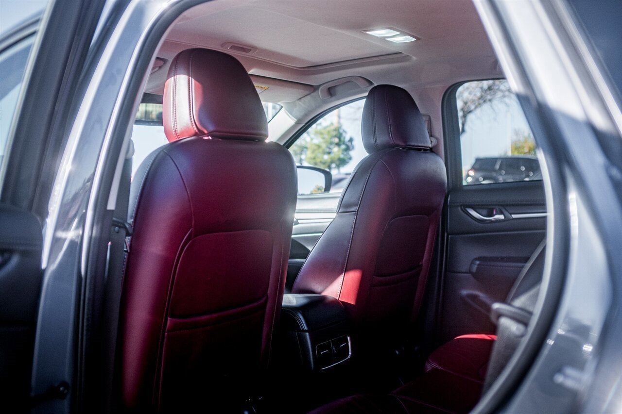 Used 2023 MAZDA CX-5 Carbon Edition image 32