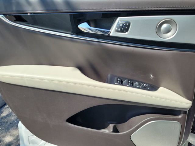 Certified 2023 Lincoln Nautilus Black Label w/ Class II Trailer Tow Package image 25