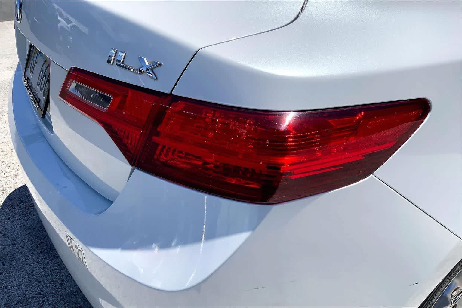 Used 2014 Acura ILX FWD image 32