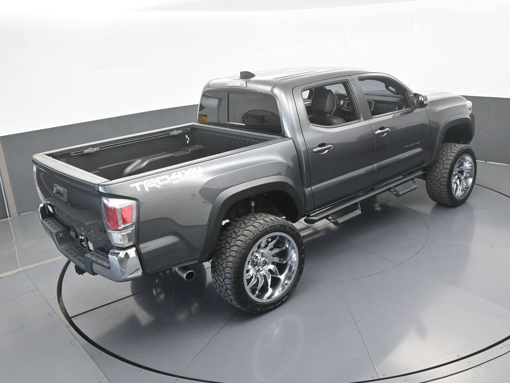 Used 2022 Toyota Tacoma TRD Off-Road AWD/4WD image 46