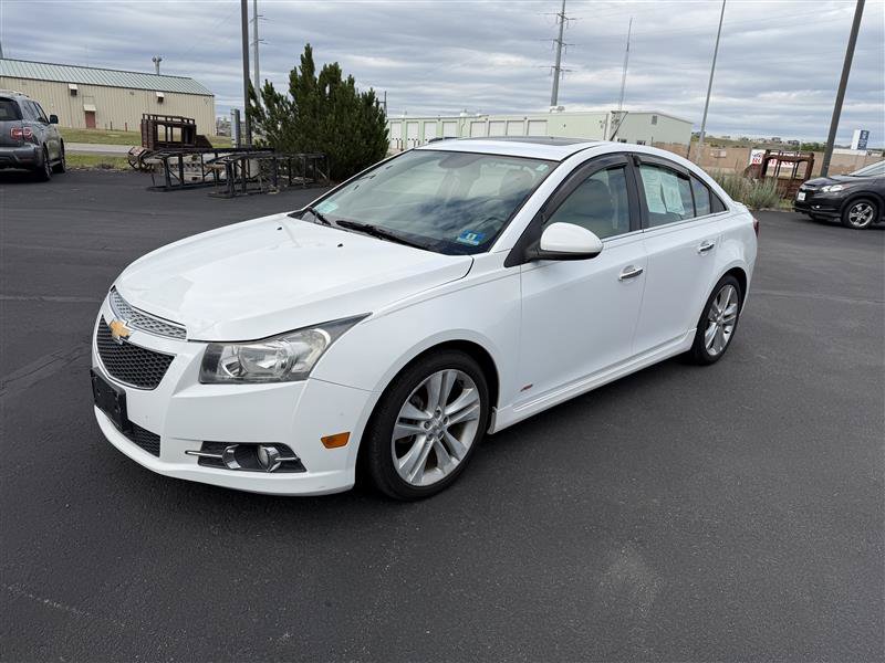 Used 2014 Chevrolet Cruze LTZ w/ RS Package FWD image 4
