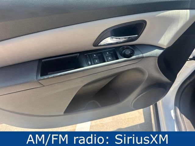 Used 2014 Chevrolet Cruze LS FWD image 11
