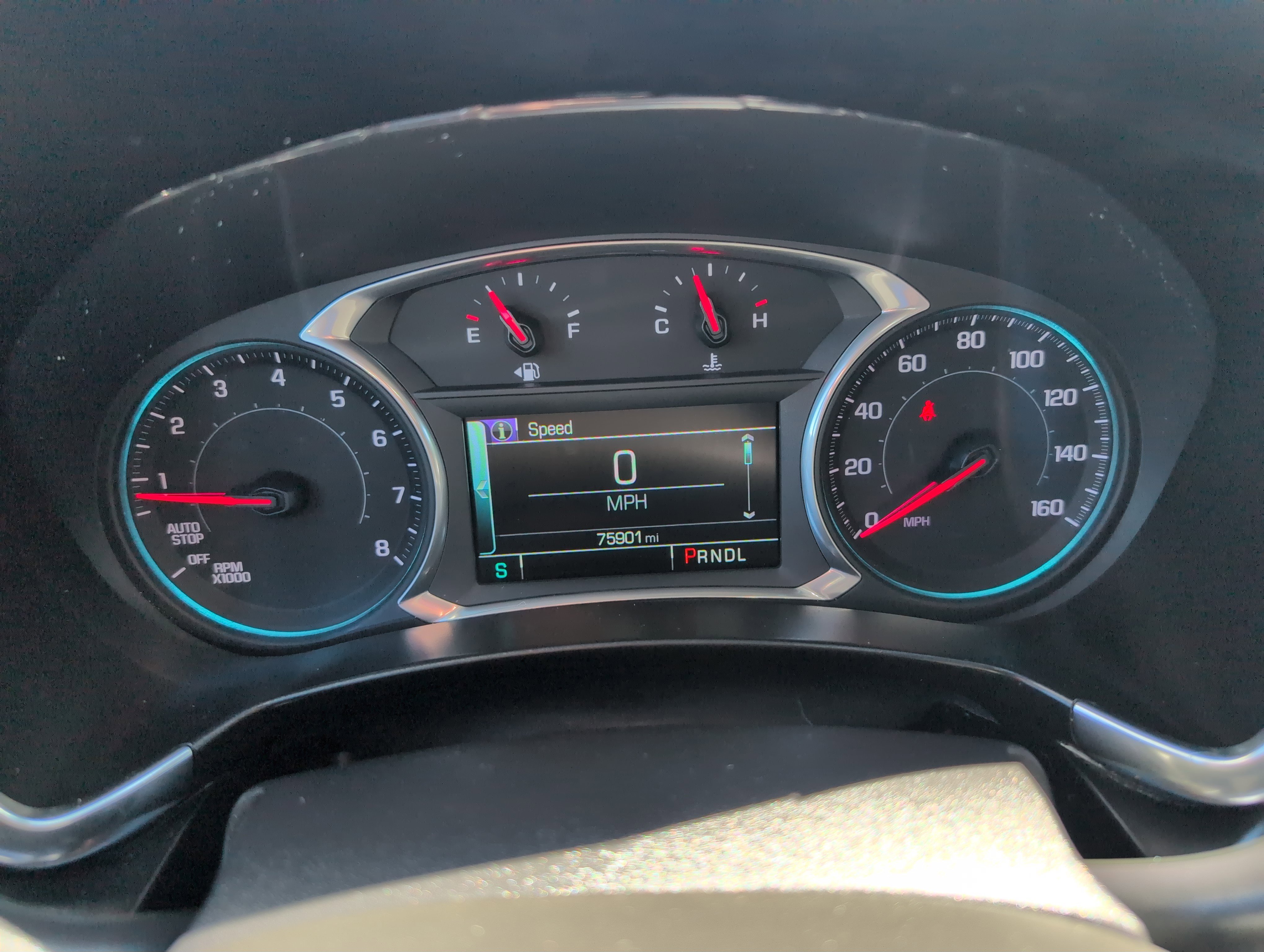 Used 2018 Chevrolet Equinox LT FWD image 19