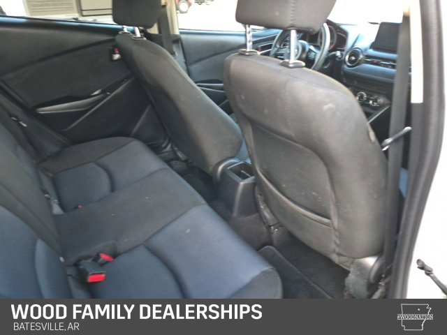 Used 2019 Toyota Yaris L image 26