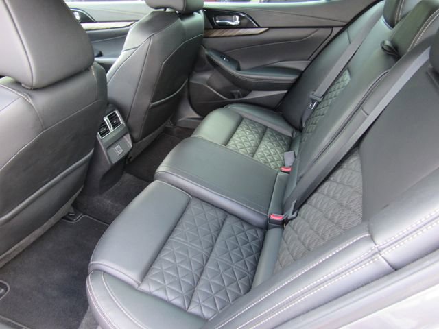 Used 2018 Nissan Maxima Platinum image 14