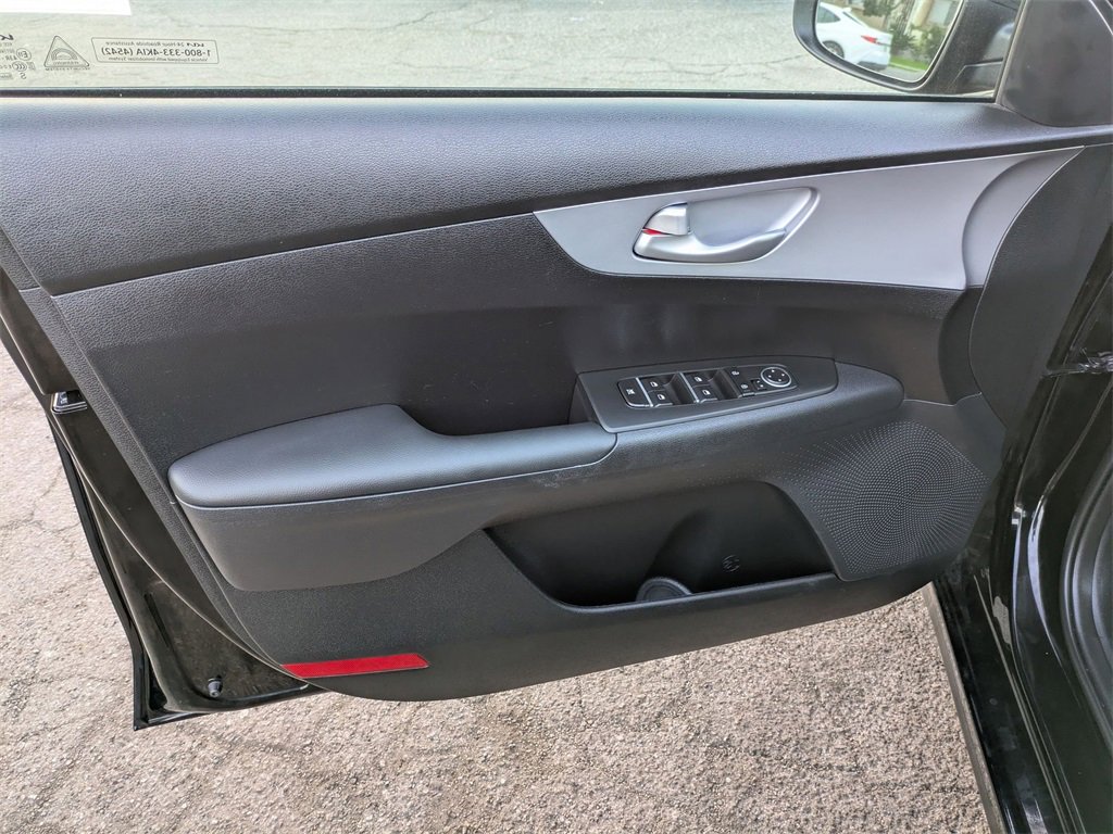 Used 2024 Kia Forte LXS image 11