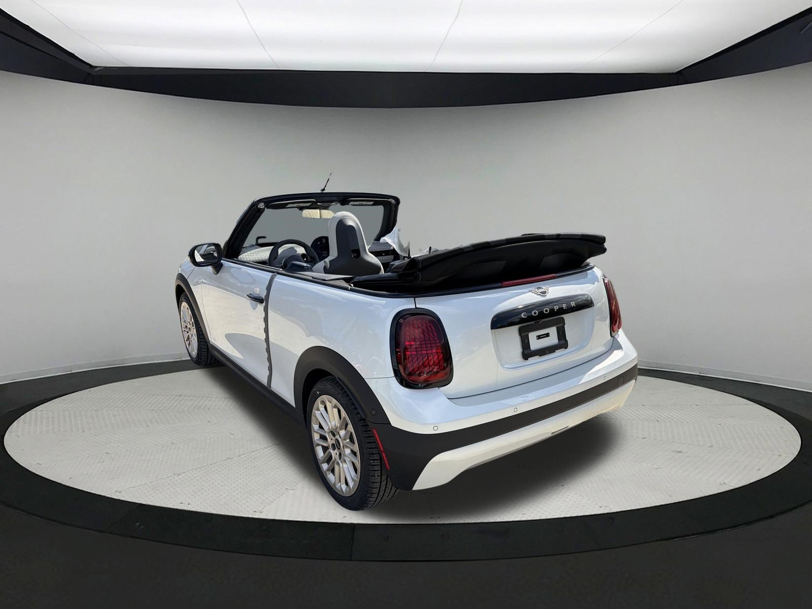 Used 2026 MINI Cooper Convertible FWD image 19
