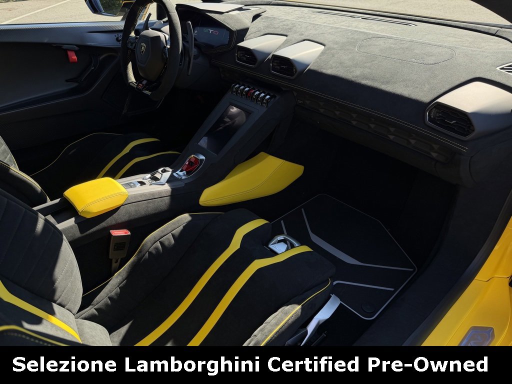 Used 2023 Lamborghini Huracan STO image 40