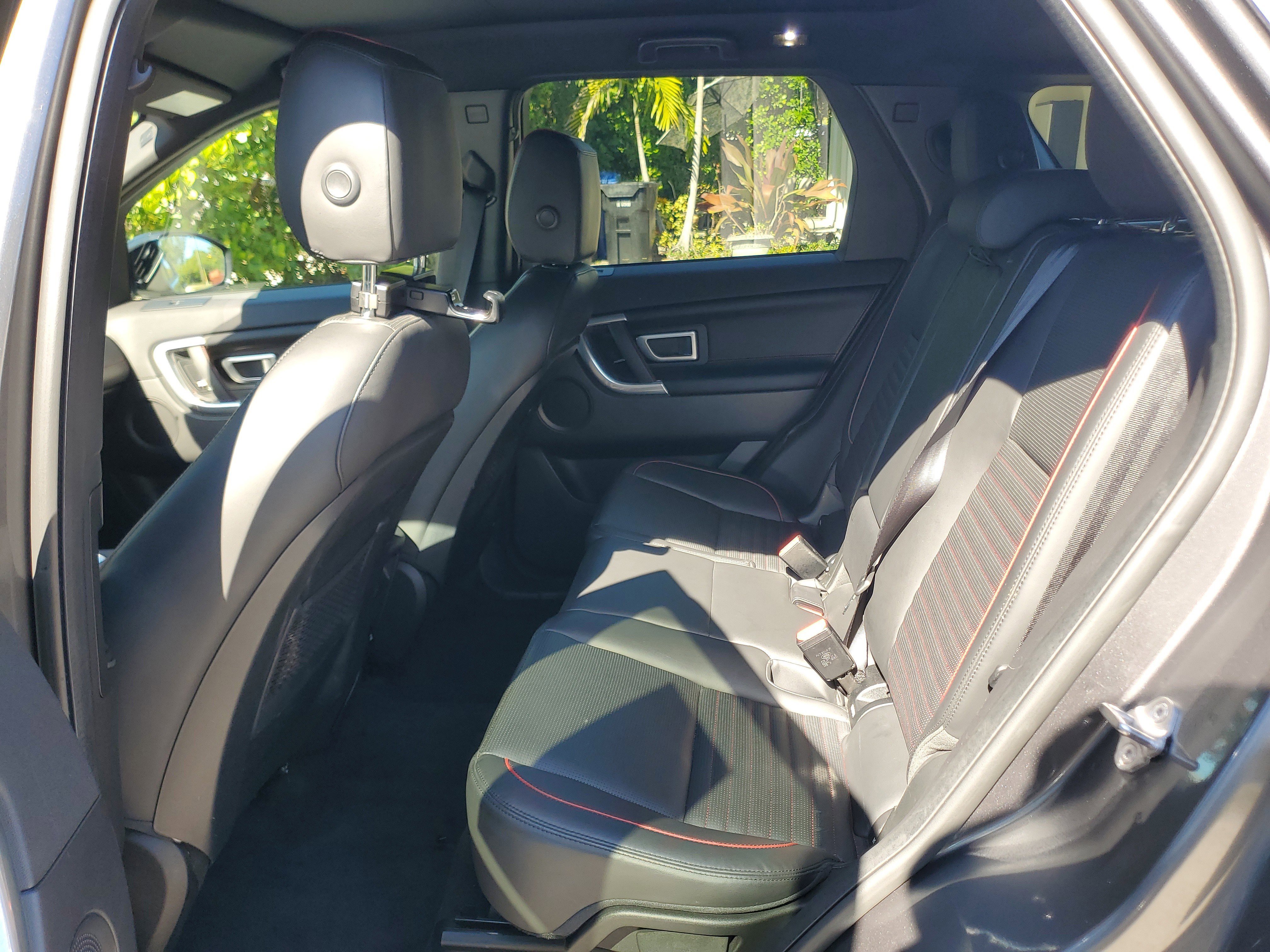 Used 2019 Land Rover Discovery Sport HSE image 11