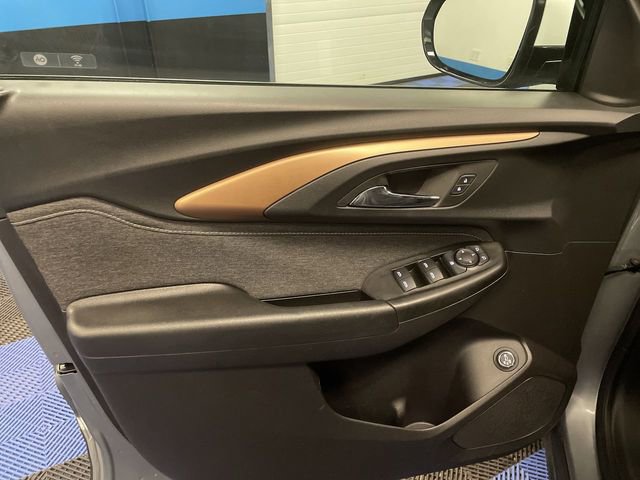 Used 2023 Chevrolet TrailBlazer ACTIV w/ Sun and Liftgate Package image 13