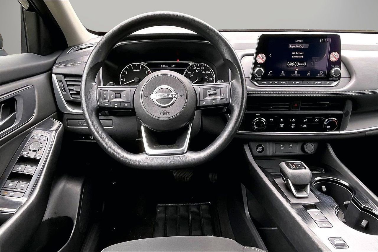 Used 2024 Nissan Rogue S FWD image 12