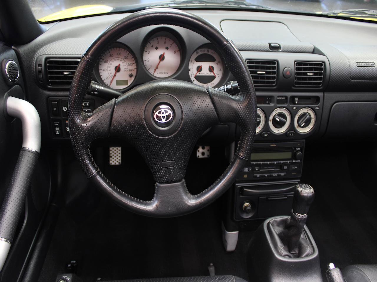 Used 2004 Toyota MR2 RWD image 30