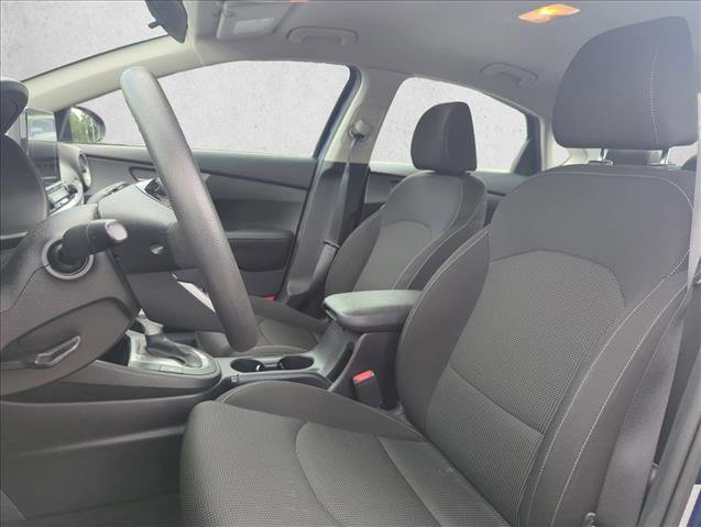 Used 2020 Kia Forte LXS FWD image 17