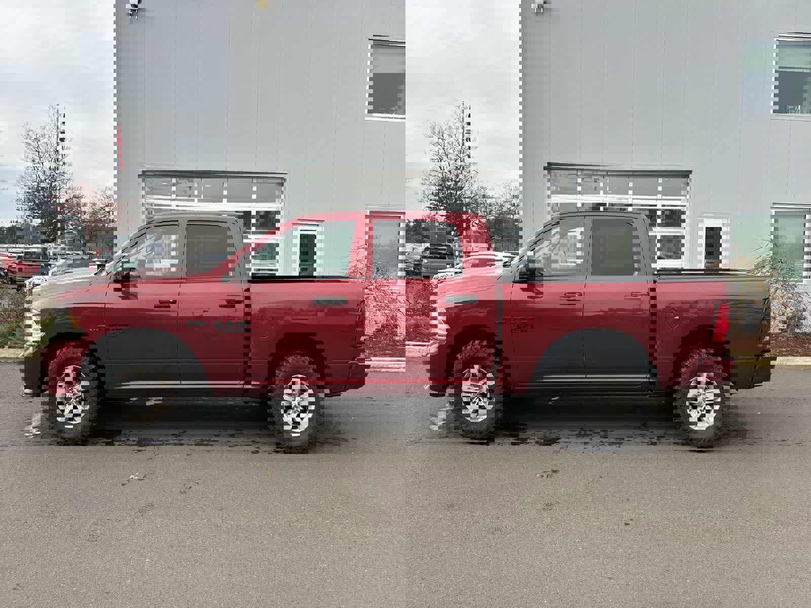 Used 2015 RAM 1500 Express image 2