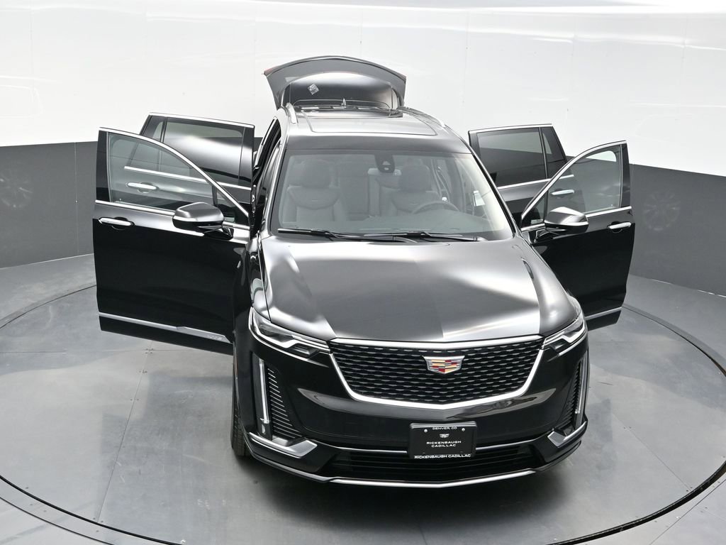 New 2025 Cadillac XT6 Luxury w/ LPO, Floor Liner Package AWD/4WD image 34