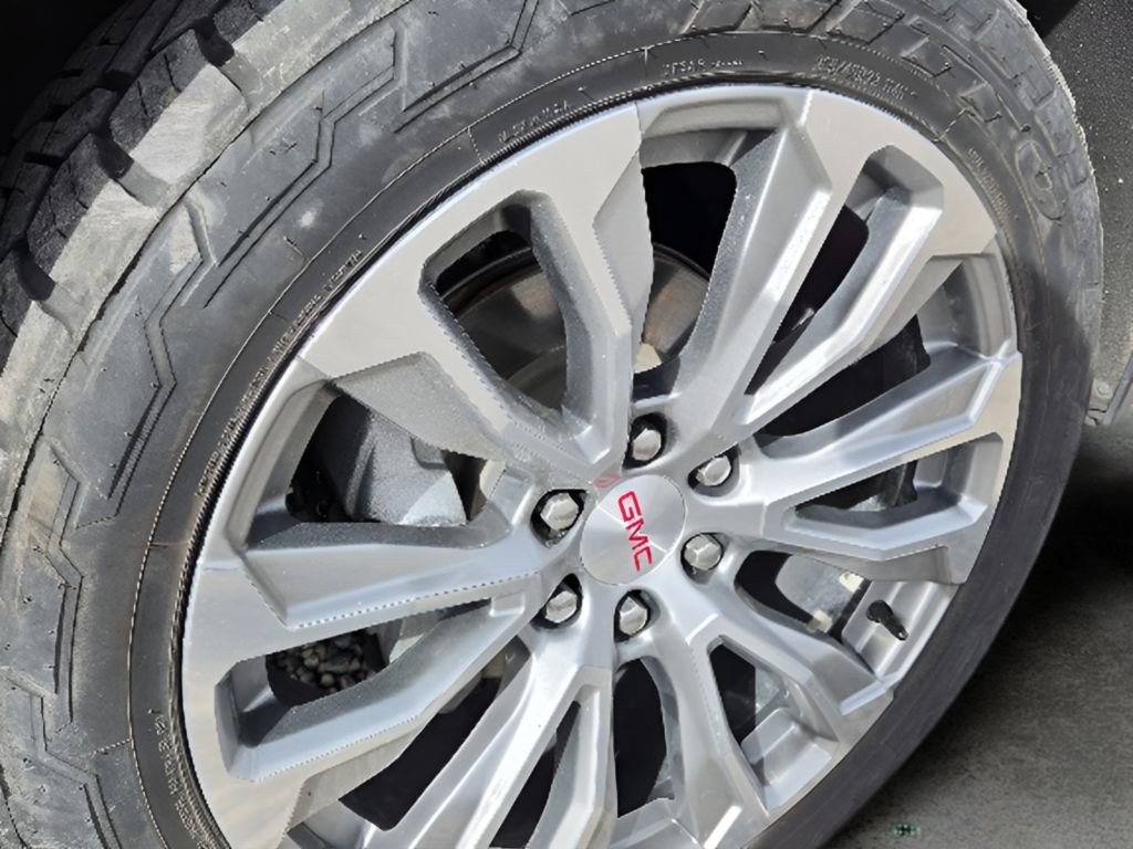 Used 2021 GMC Yukon XL Denali w/ Denali Ultimate Package image 8