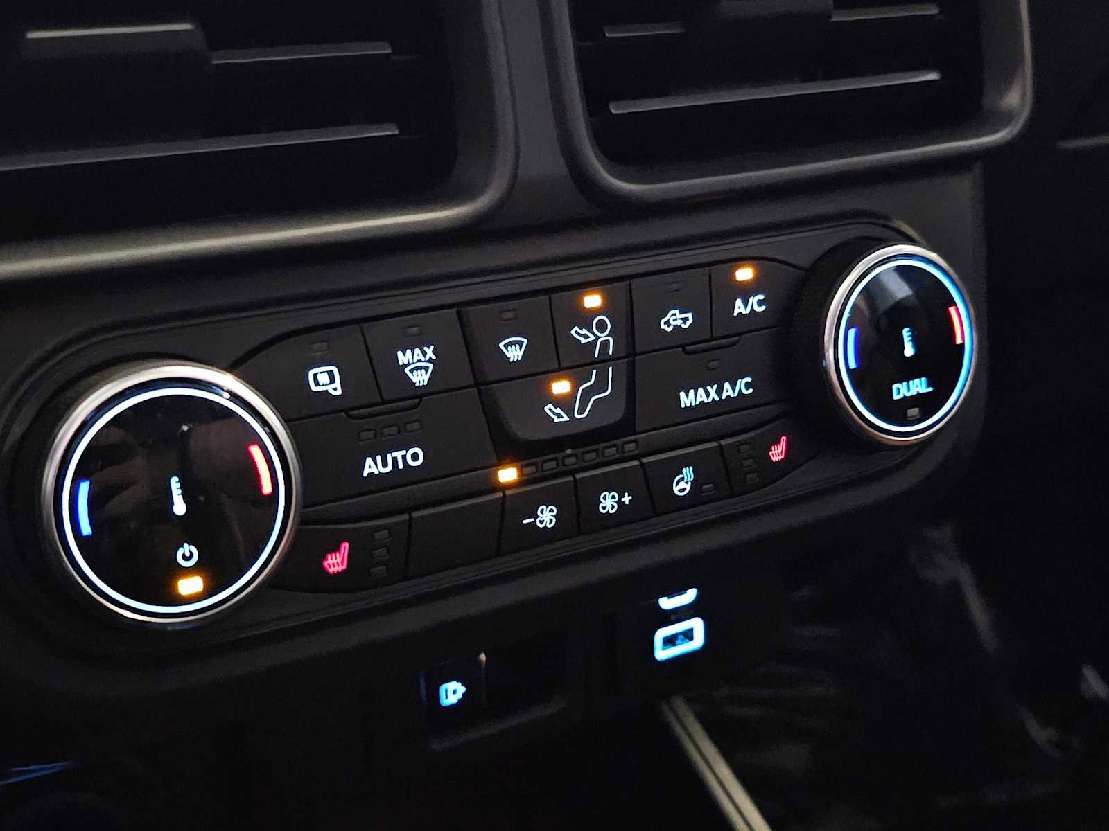 Used 2024 Ford Maverick Lariat FWD image 17