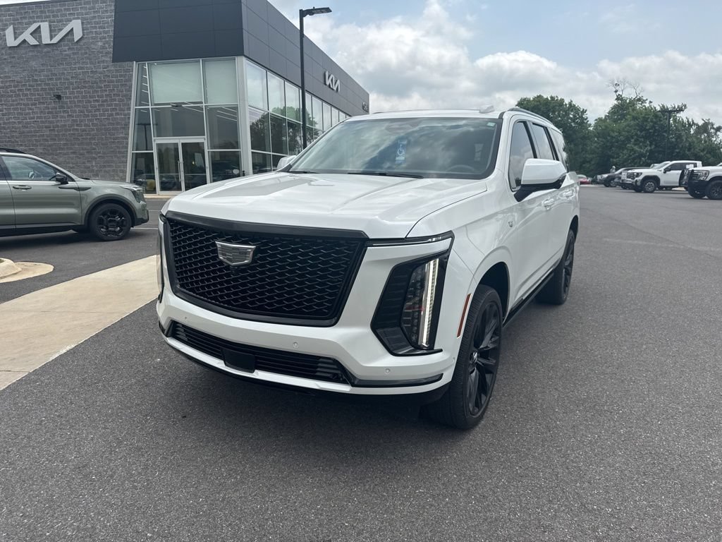 Used 2025 Cadillac Escalade Sport Platinum w/ LPO, ONYX Package AWD/4WD image 7