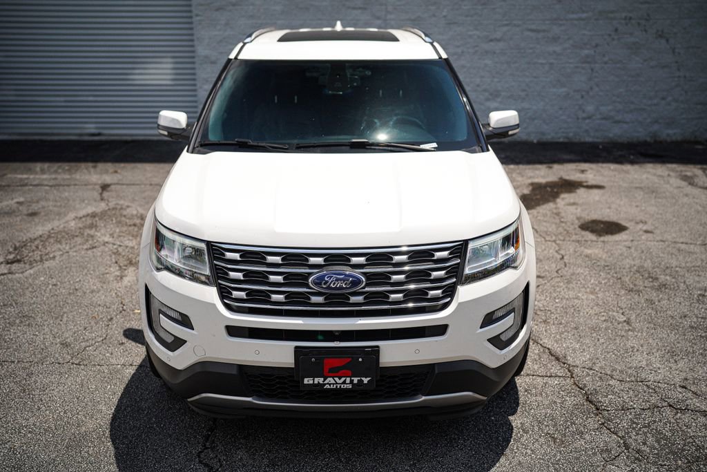 Used 2017 Ford Explorer Limited w/ Equipment Group 301A AWD/4WD image 6
