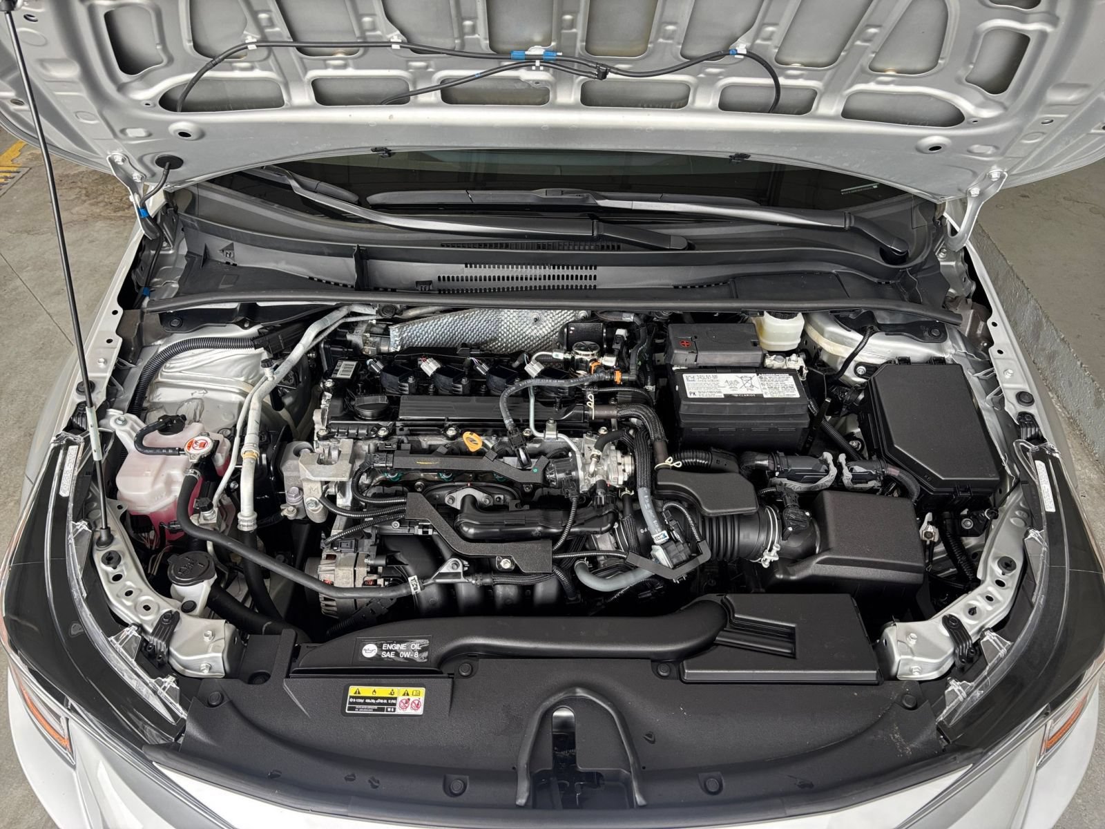 Used 2025 Toyota Corolla LE FWD image 30