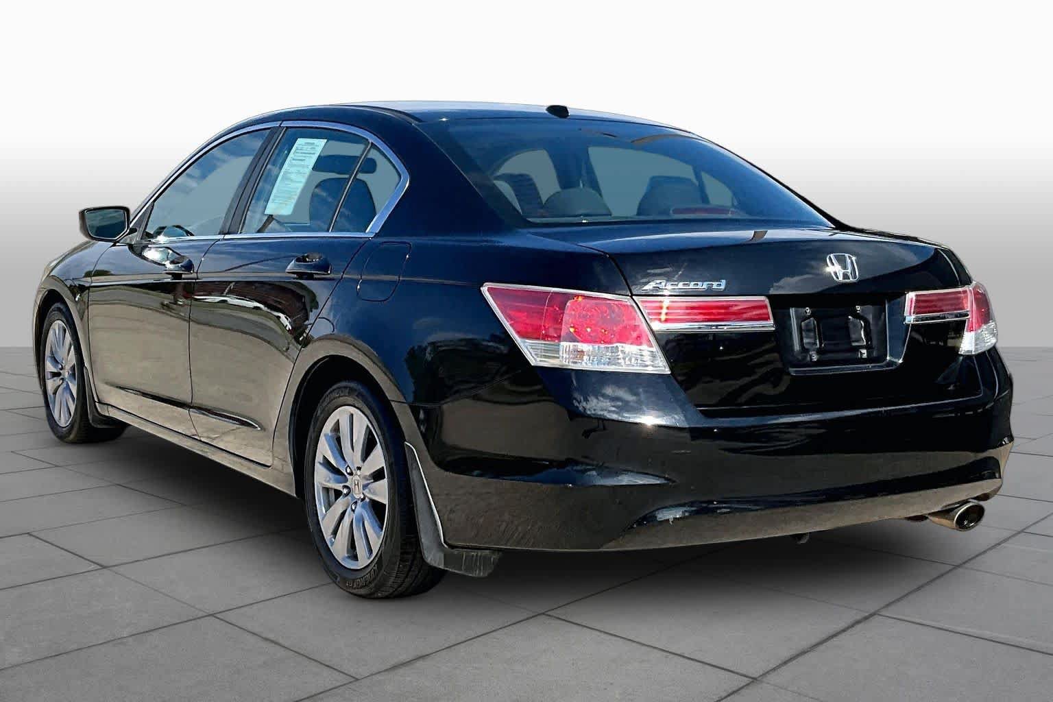Used 2011 Honda Accord EX-L image 10