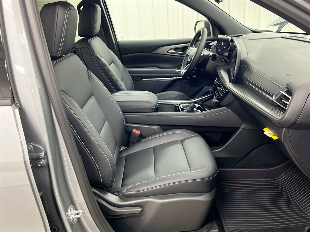 New 2026 Chevrolet Traverse LT w/ Driver Confidence Package image 22