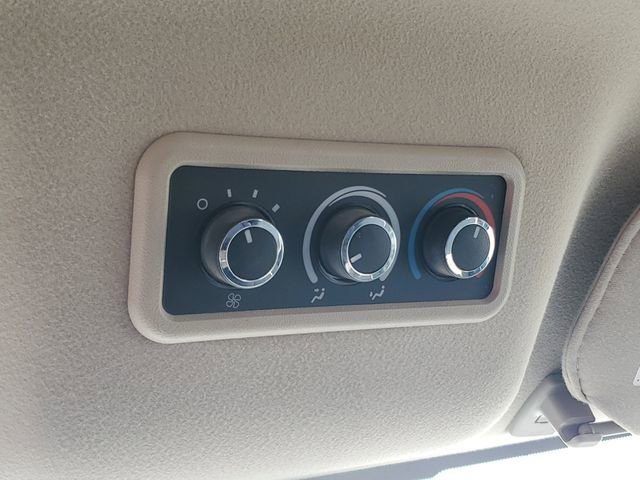 Used 2020 Chevrolet Express 3500 LT w/ LT Preferred Equipment Group RWD image 21