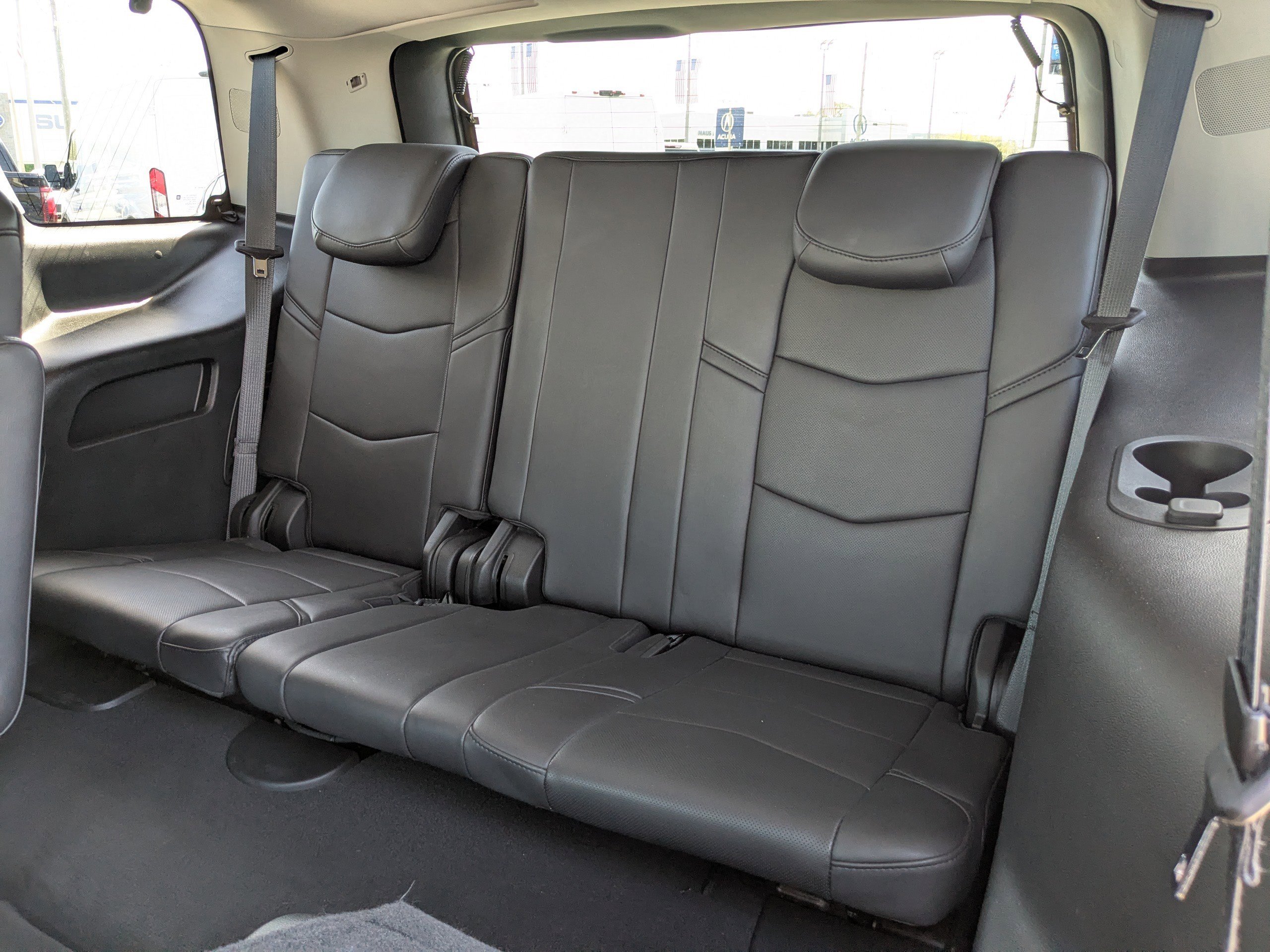 Used 2019 Cadillac Escalade Premium Luxury image 15