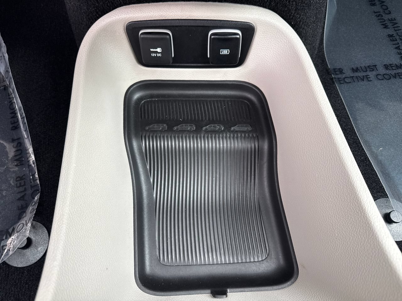 Used 2018 Chrysler Pacifica Limited FWD image 26