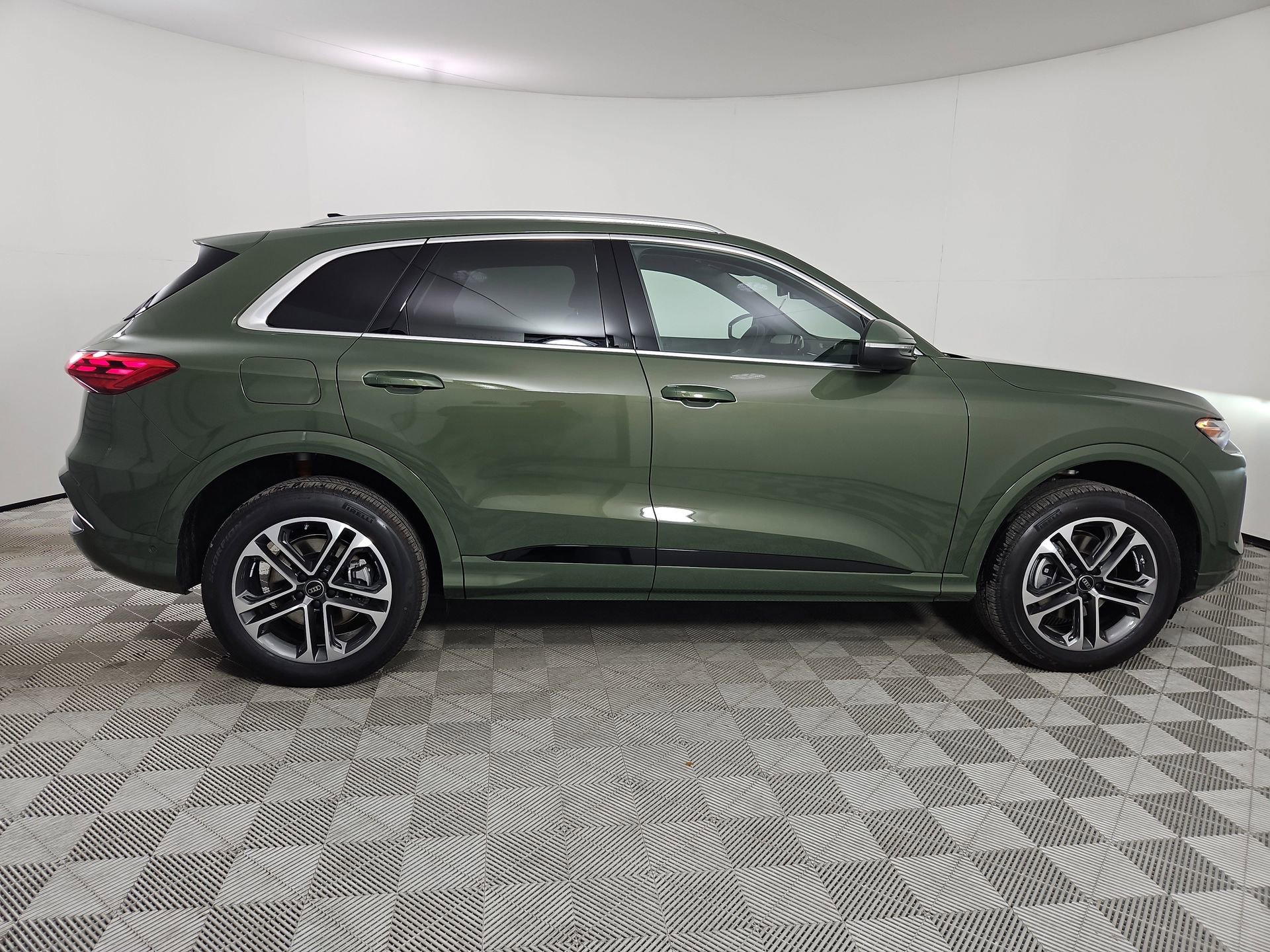 New 2026 Audi Q5 Premium image 8
