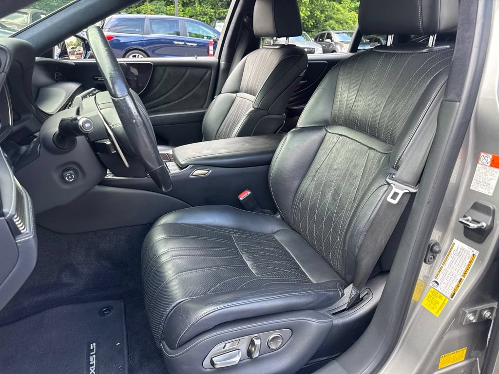 Used 2020 Lexus LS 500 w/ Interior Upgrade Package RWD image 5