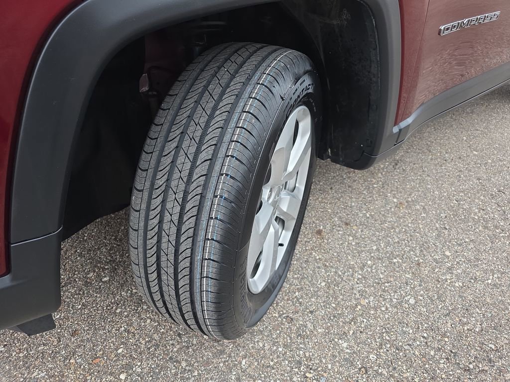 Used 2022 Jeep Compass Latitude w/ Convenience Group image 33