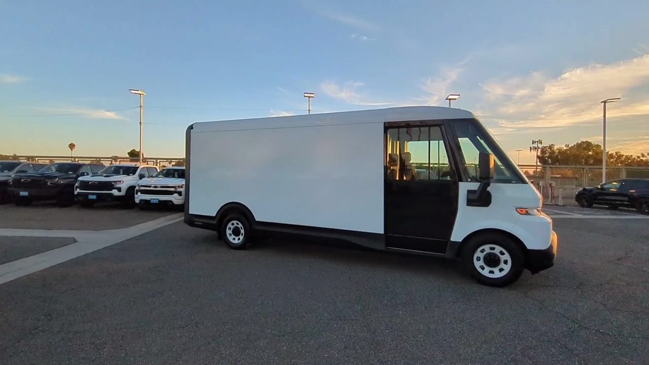 Used 2024 Chevrolet Brightdrop 600 w/ Battery Pack, Max Range AWD/4WD image 9