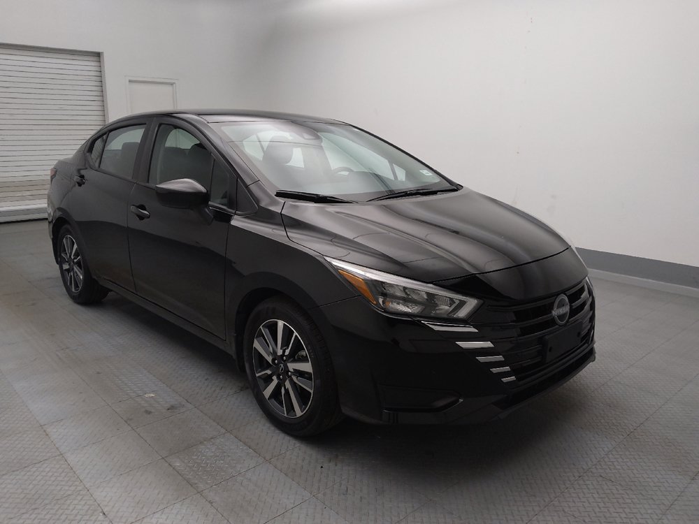 Used 2025 Nissan Versa SV w/ Trunk Package FWD image 13