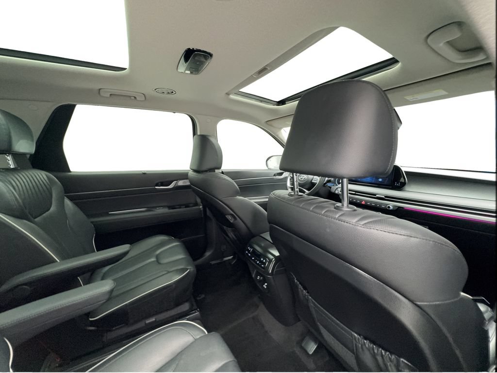 Used 2024 Hyundai Palisade Limited AWD/4WD image 30