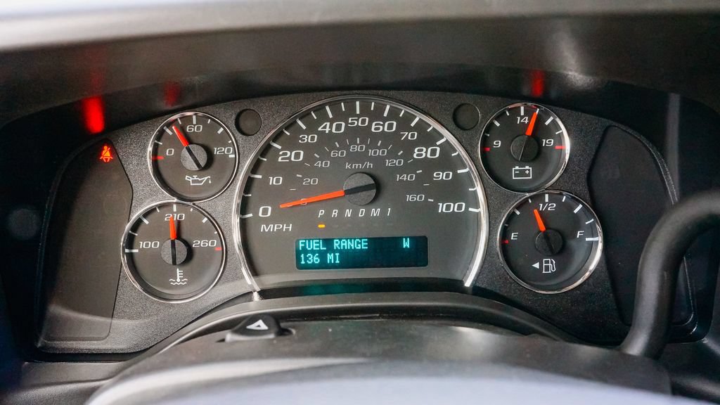 Used 2025 GMC Savana 3500 LT RWD image 17