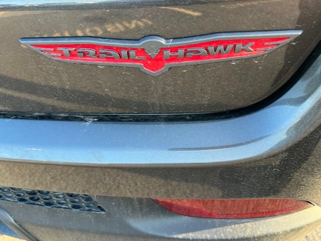 Used 2022 Jeep Compass Trailhawk w/ Trailhawk Elite Group AWD/4WD image 7