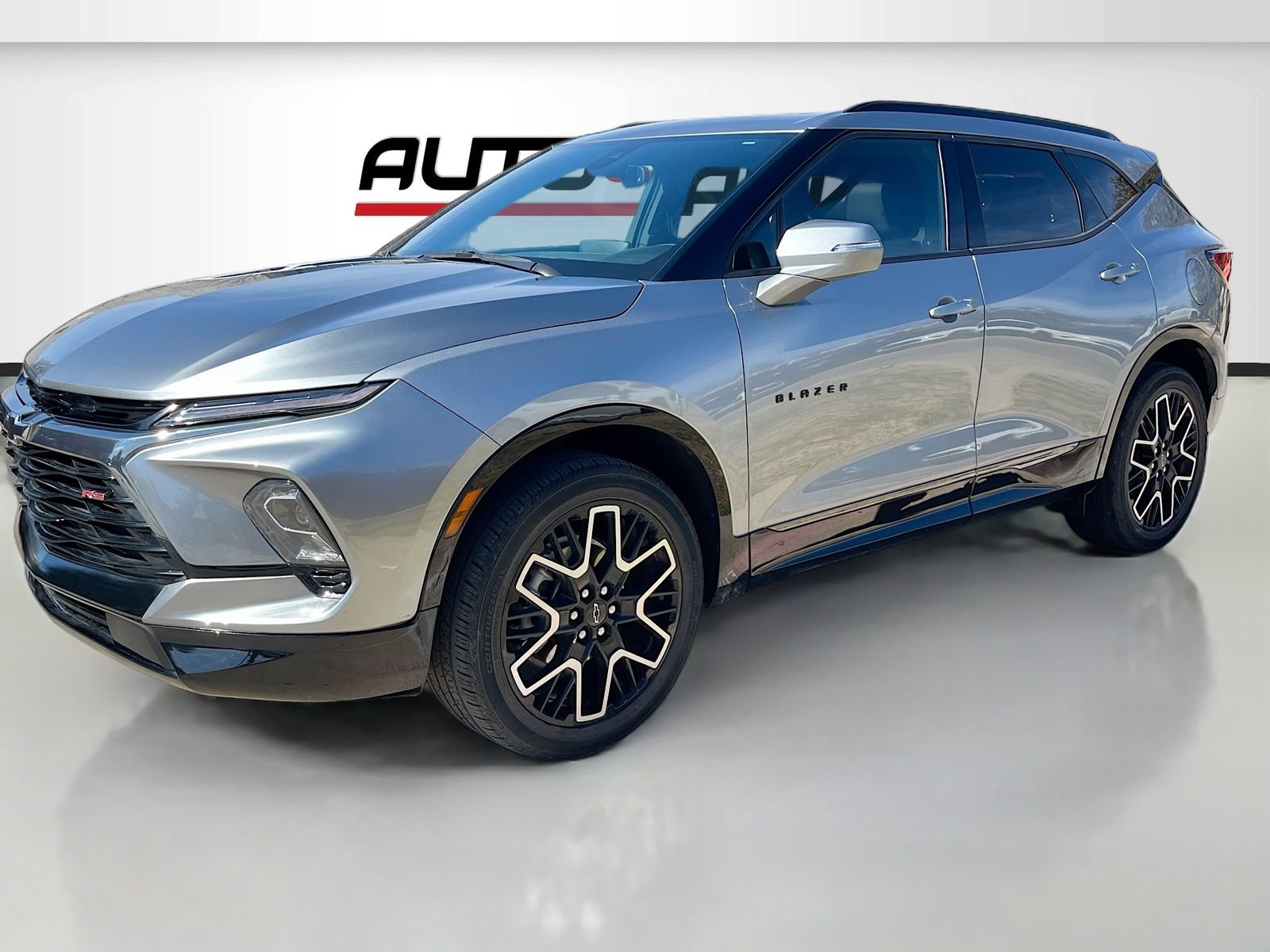 Used 2023 Chevrolet Blazer RS FWD image 3