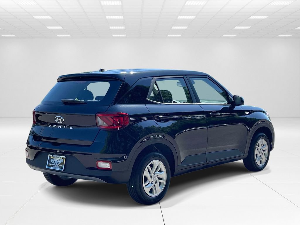 New 2026 Hyundai Venue SE FWD image 6