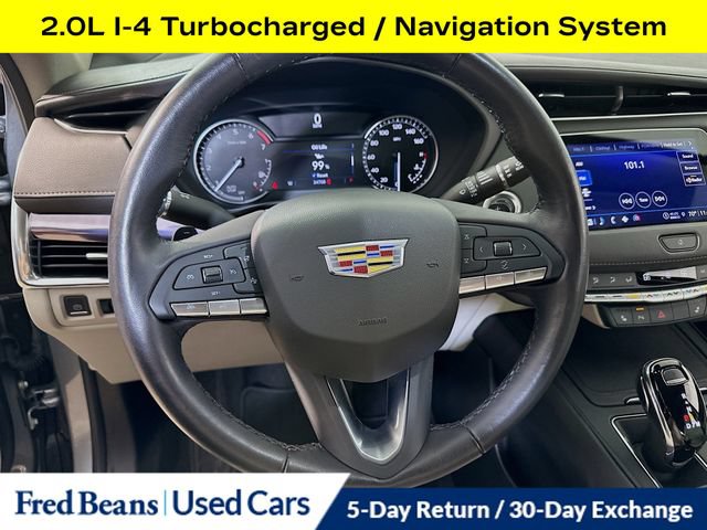 Used 2023 Cadillac XT4 Luxury w/ Cold Weather Package FWD image 18