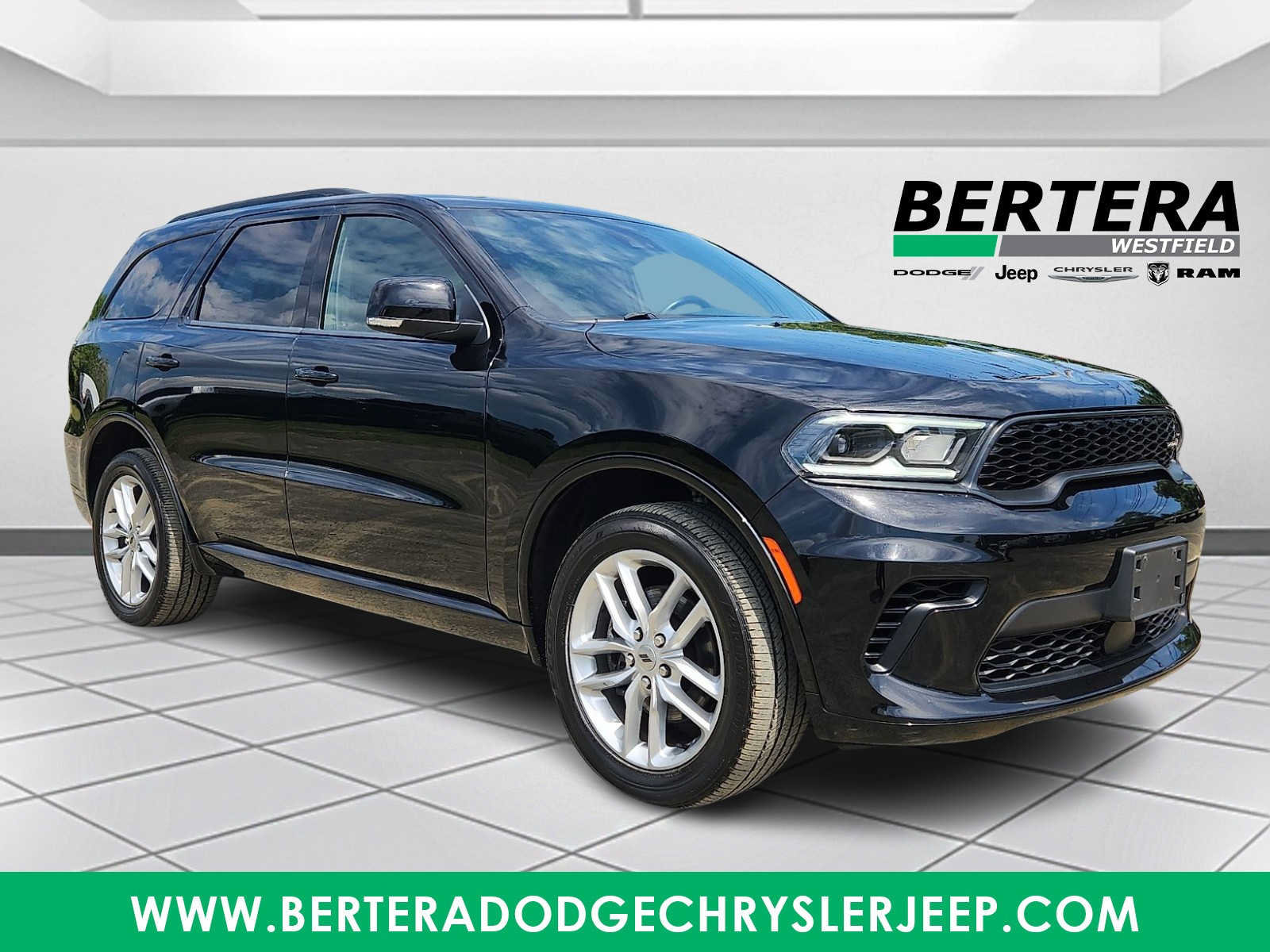 Used 2024 Dodge Durango GT AWD/4WD image 1