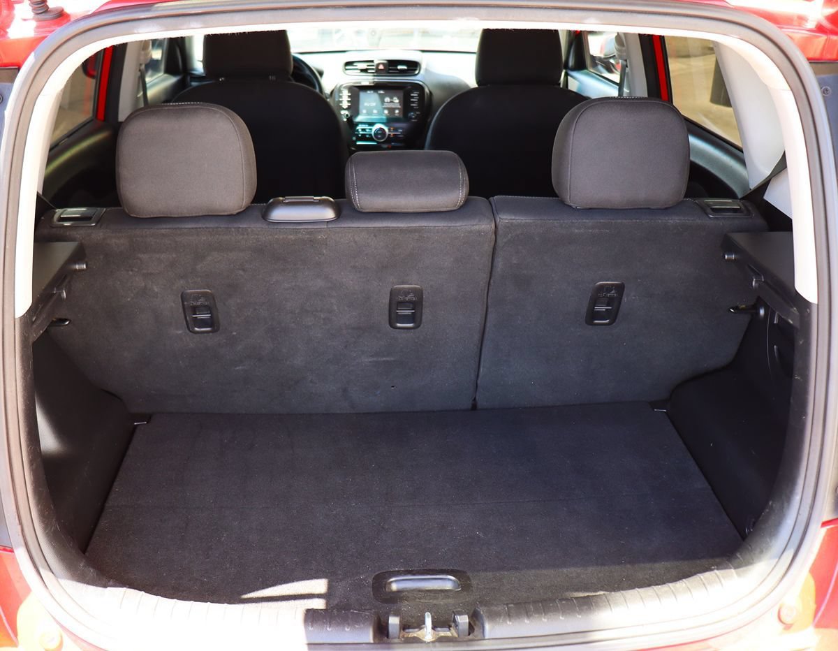 Used 2018 Kia Soul + FWD image 23