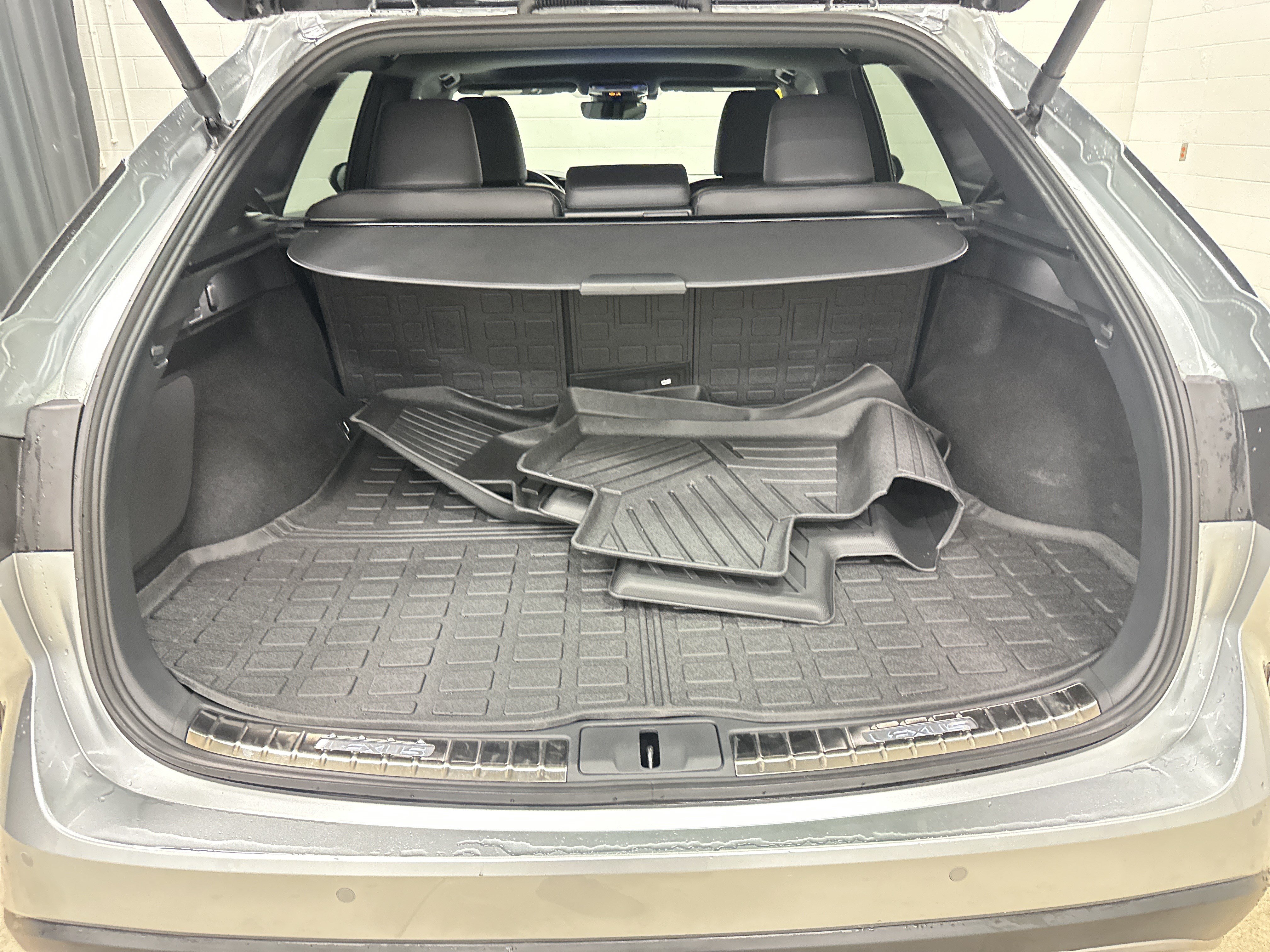Certified 2025 Lexus RX 350h w/ Accessory Package (K3) AWD/4WD image 33