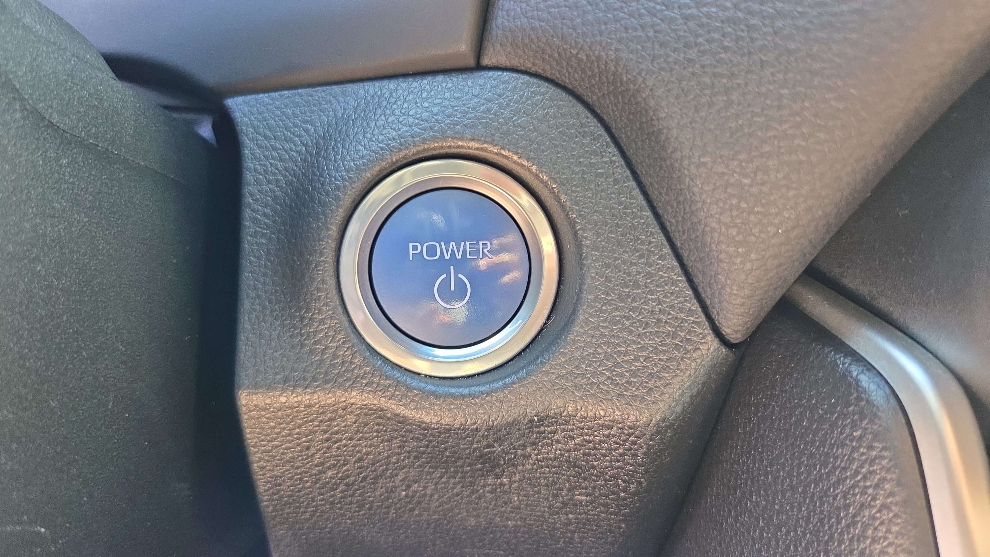 Used 2022 Toyota RAV4 XSE w/ Weather Package AWD/4WD image 28