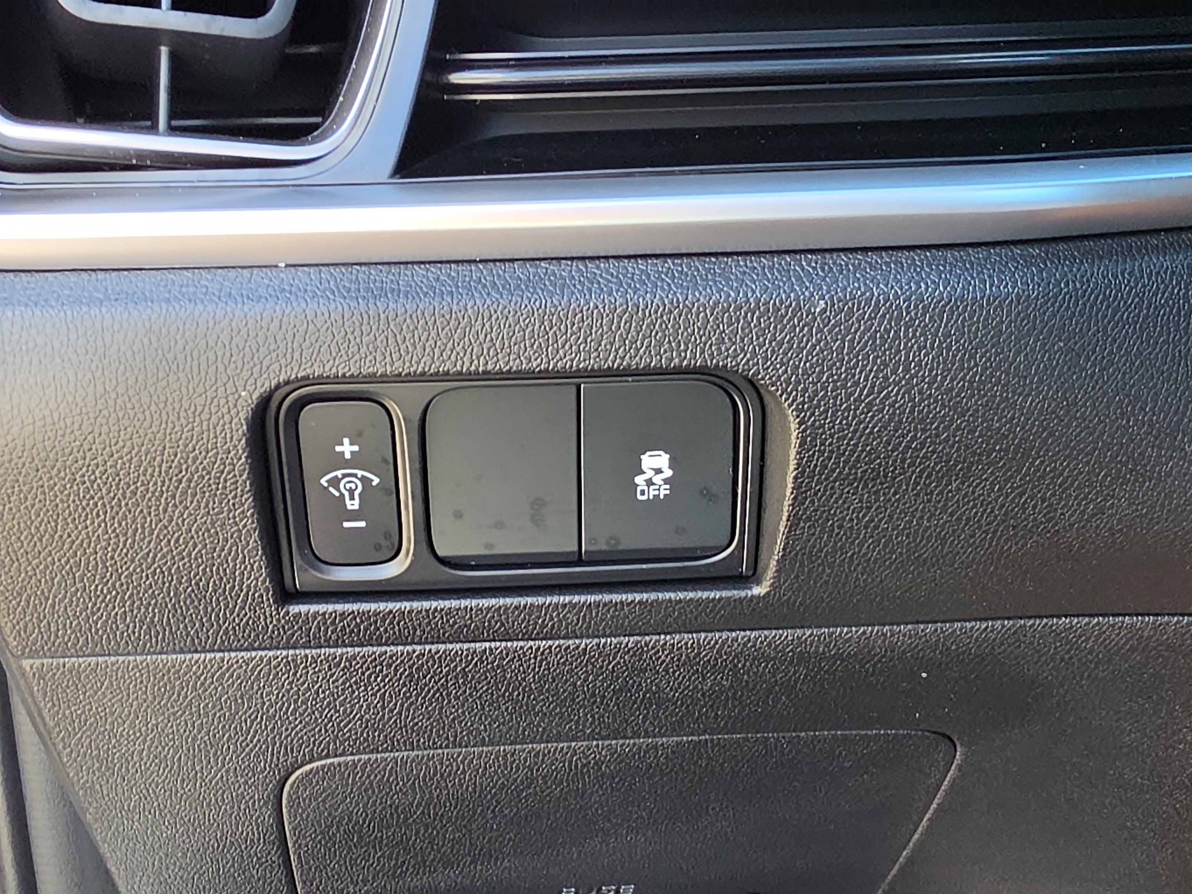 Certified 2026 Kia Sorento LX FWD image 27