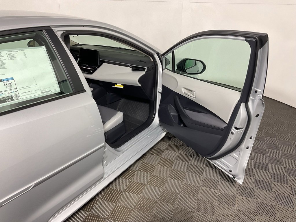 New 2026 Toyota Corolla LE image 34