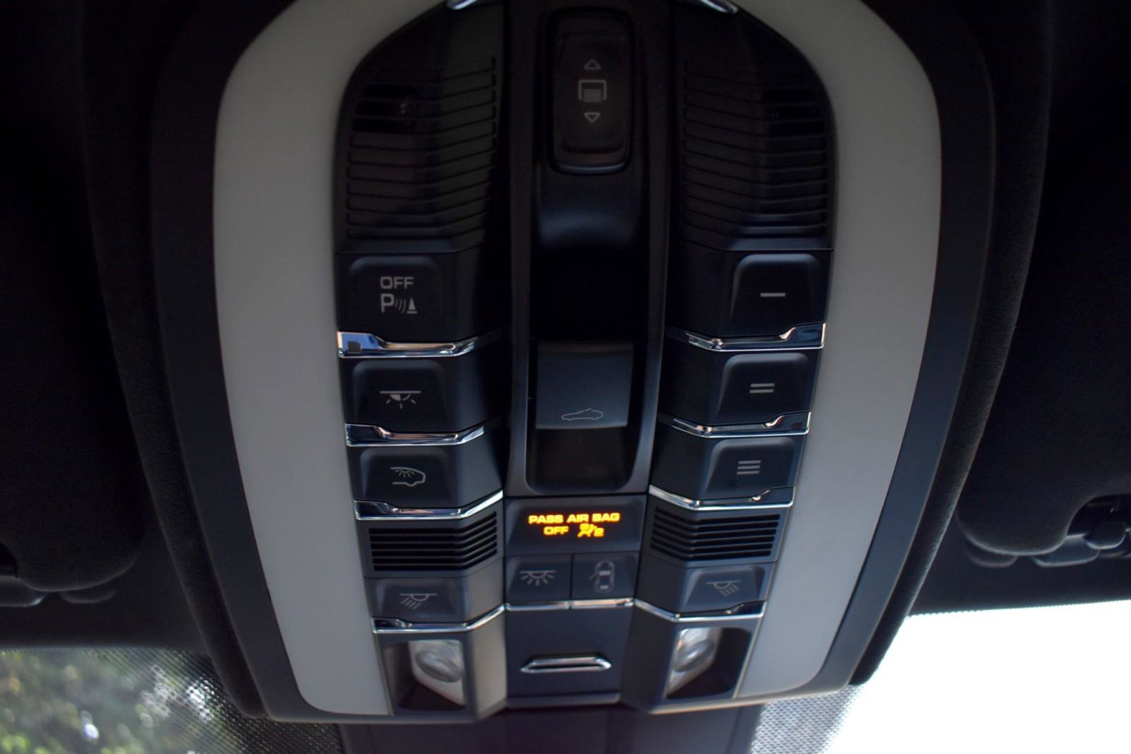 Used 2014 Porsche Cayenne Turbo w/ Comfort Plus Package (PU4) image 24