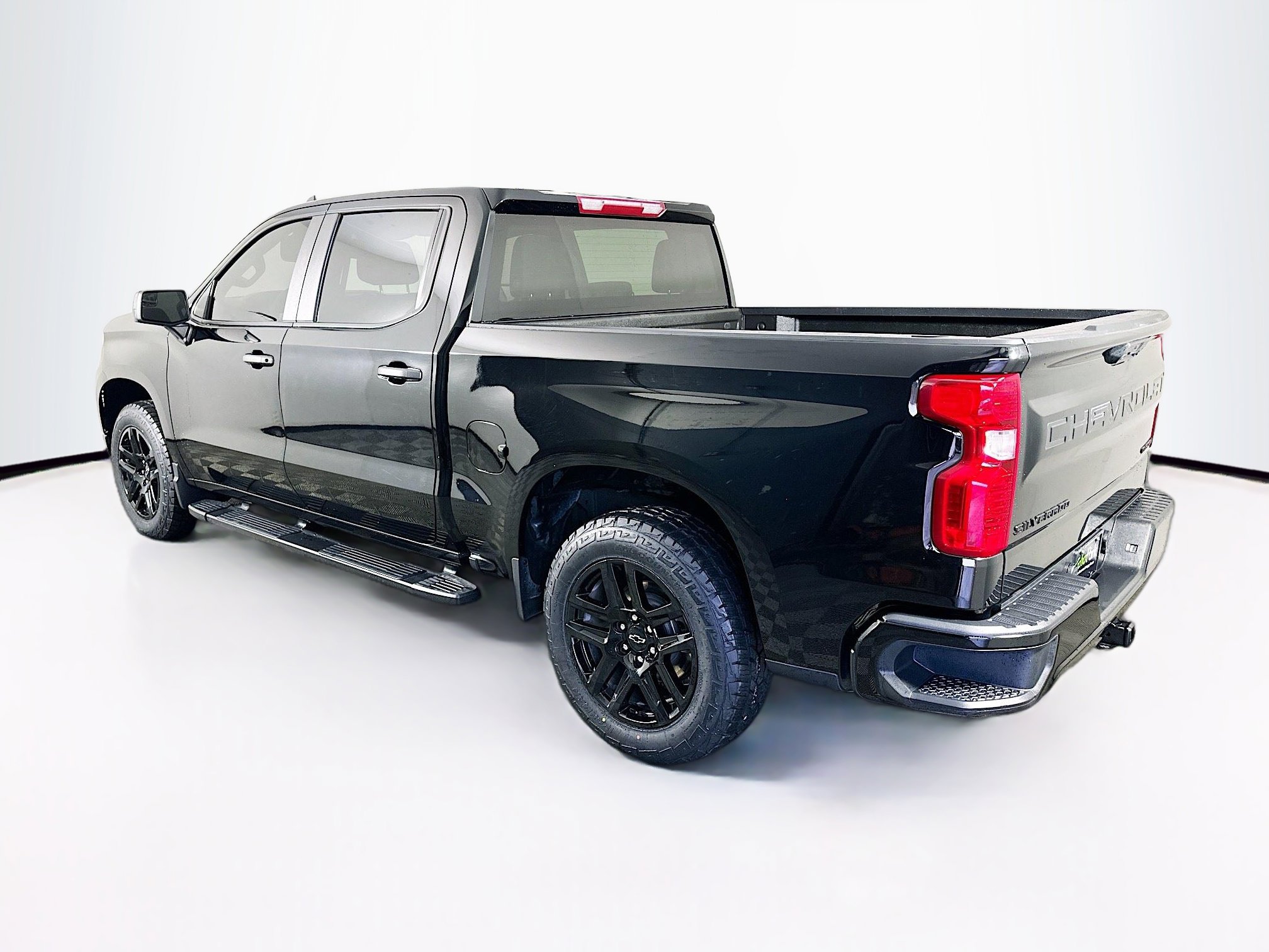 Used 2023 Chevrolet Silverado 1500 Custom w/ LPO, Dark Essentials Package image 5