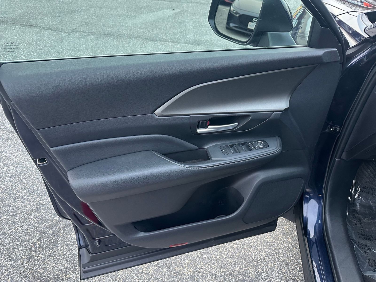 Used 2025 Toyota Grand Highlander XLE image 20