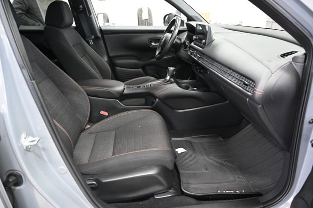 Used 2023 Honda HR-V Sport image 11